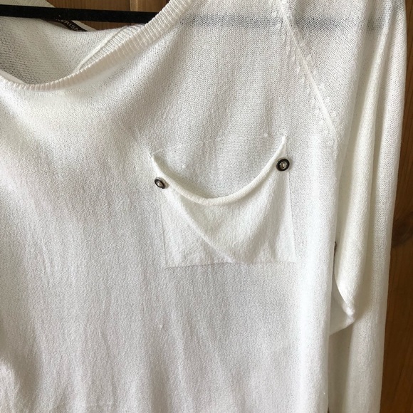 Kerisma a white sweater. Size L. Kerchief flowing design. - Picture 2 of 6